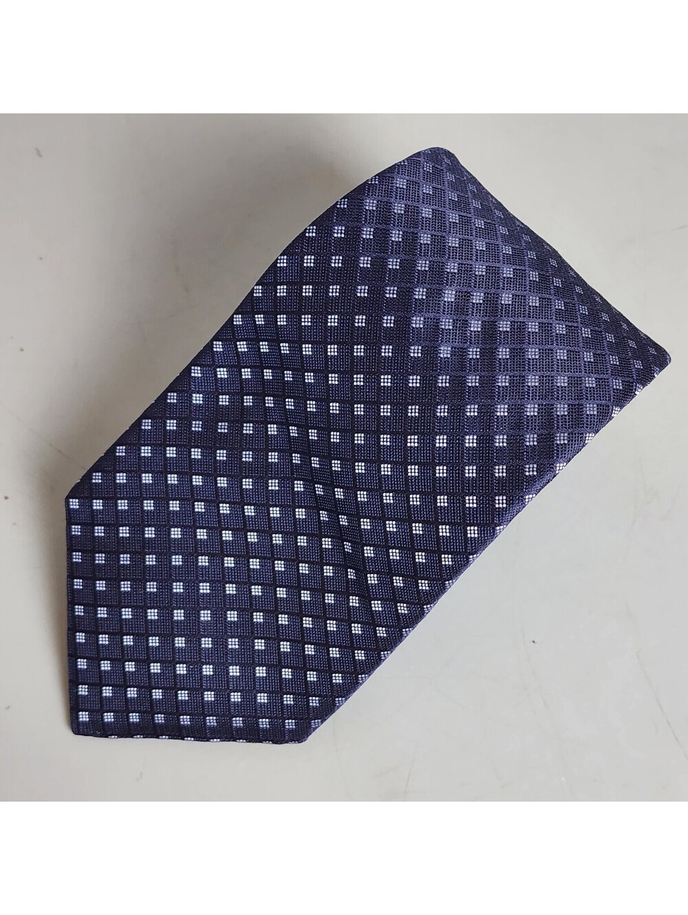 Calvin Klein Men's Navy Blue Silk Geometric Grid Pattern Classic Necktie